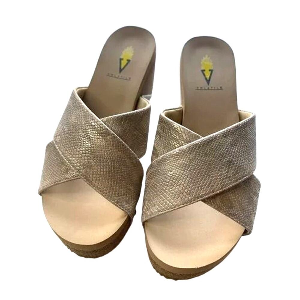 VERY VOLATILE Women's Sz 6 NEW Riverside Gold Snakeskin Print Platform Sandals